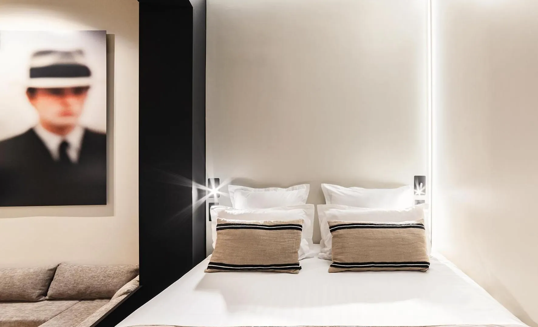 Luxury Suite 2Br In Charming Courtyard Le Marais Paris 0*,  France