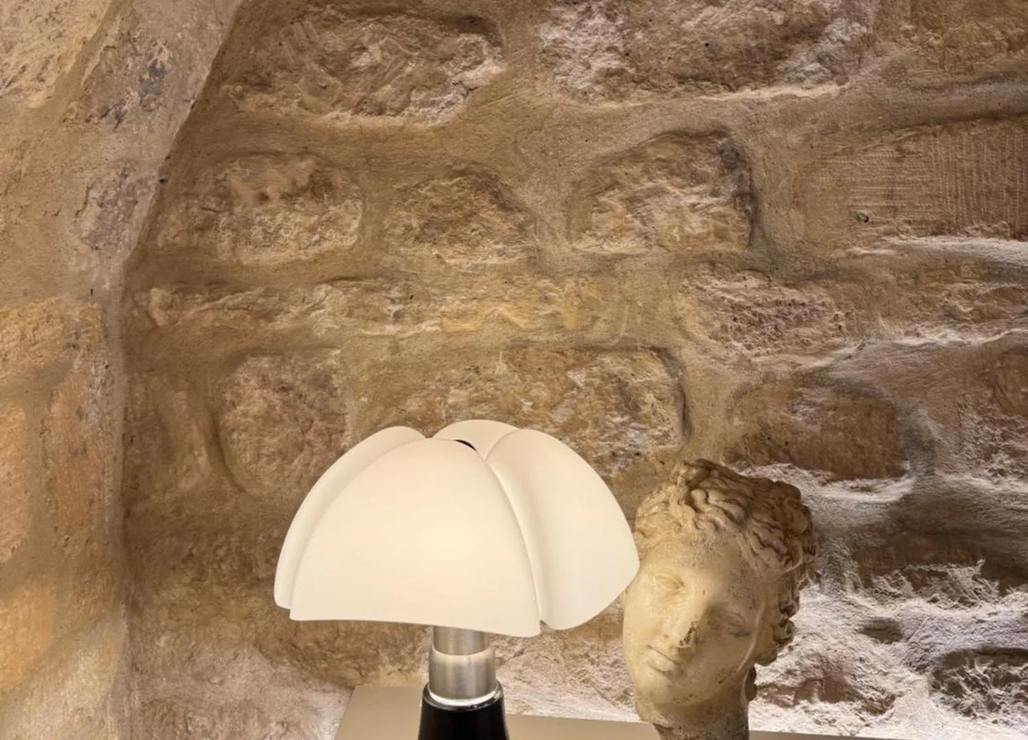 Luxury Suite 2Br In Charming Courtyard Le Marais Paris Apartment