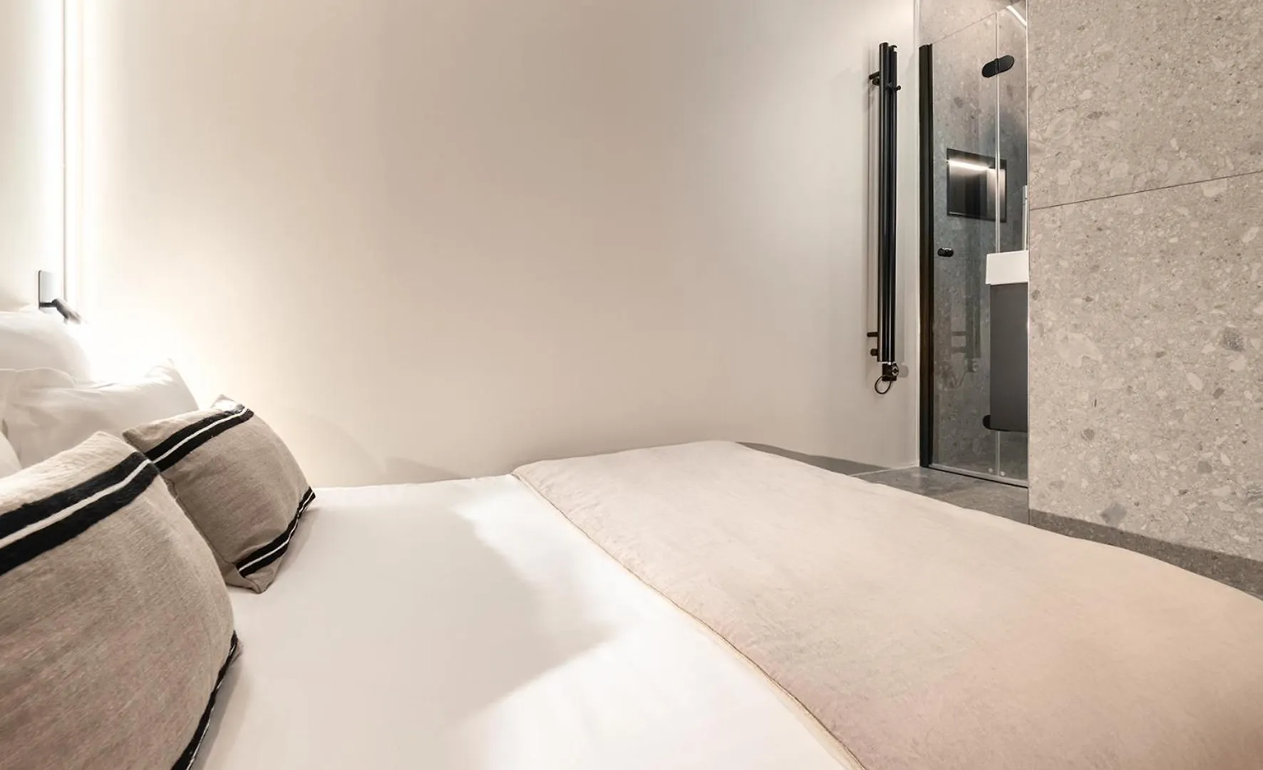 Apartment Luxury Suite 2Br In Charming Courtyard Le Marais Paris