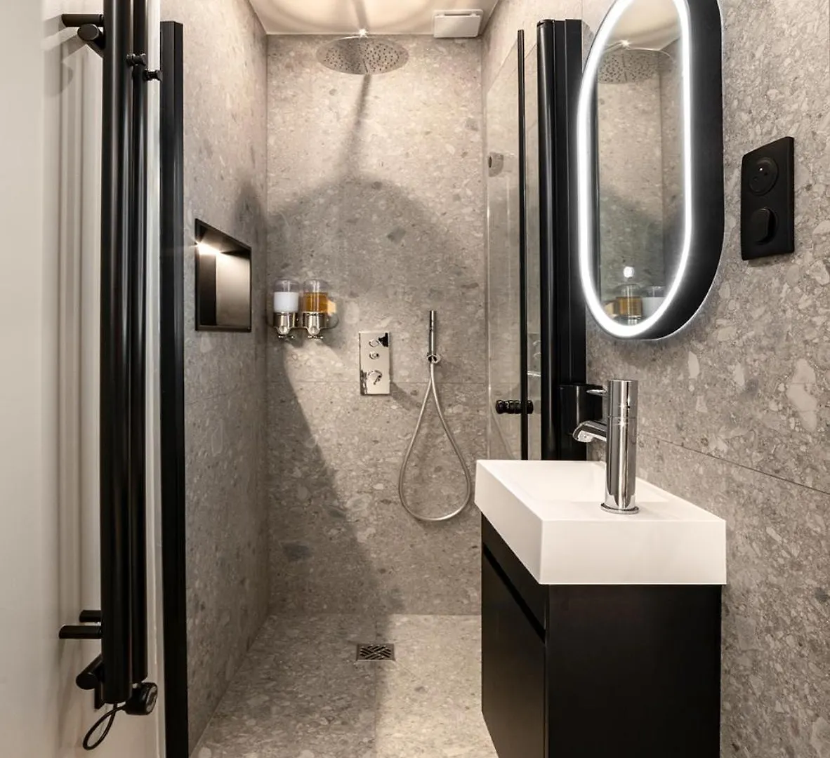 Luxury Suite 2Br In Charming Courtyard Le Marais Paris 0*,